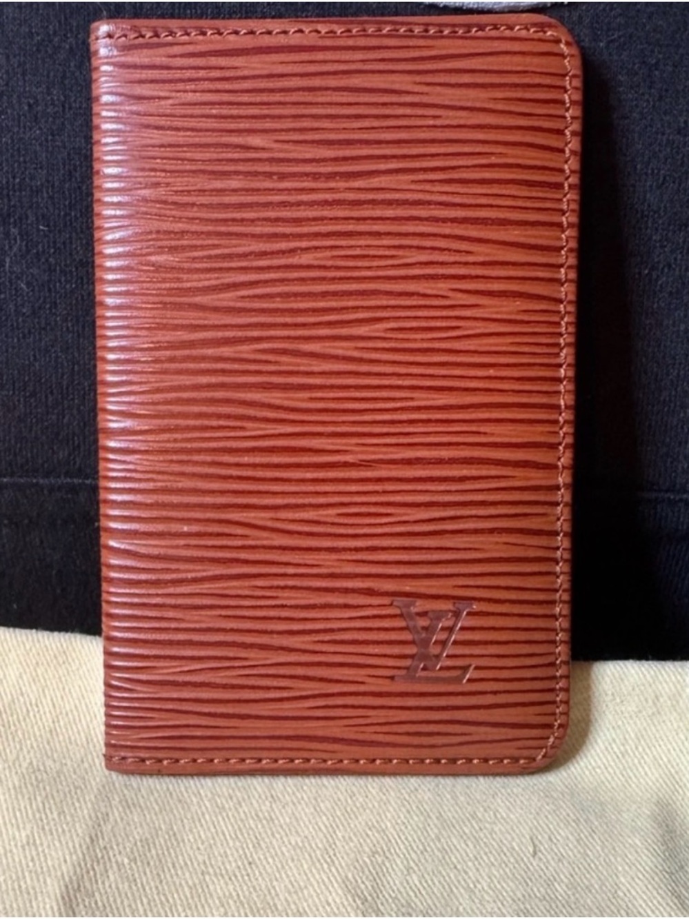 Louis Vuitton Bifold Card Holder Wallet in Kenyan Fawn Epi Leather